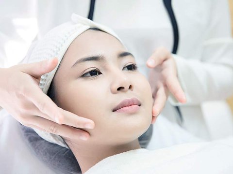 microneedling facial treatment